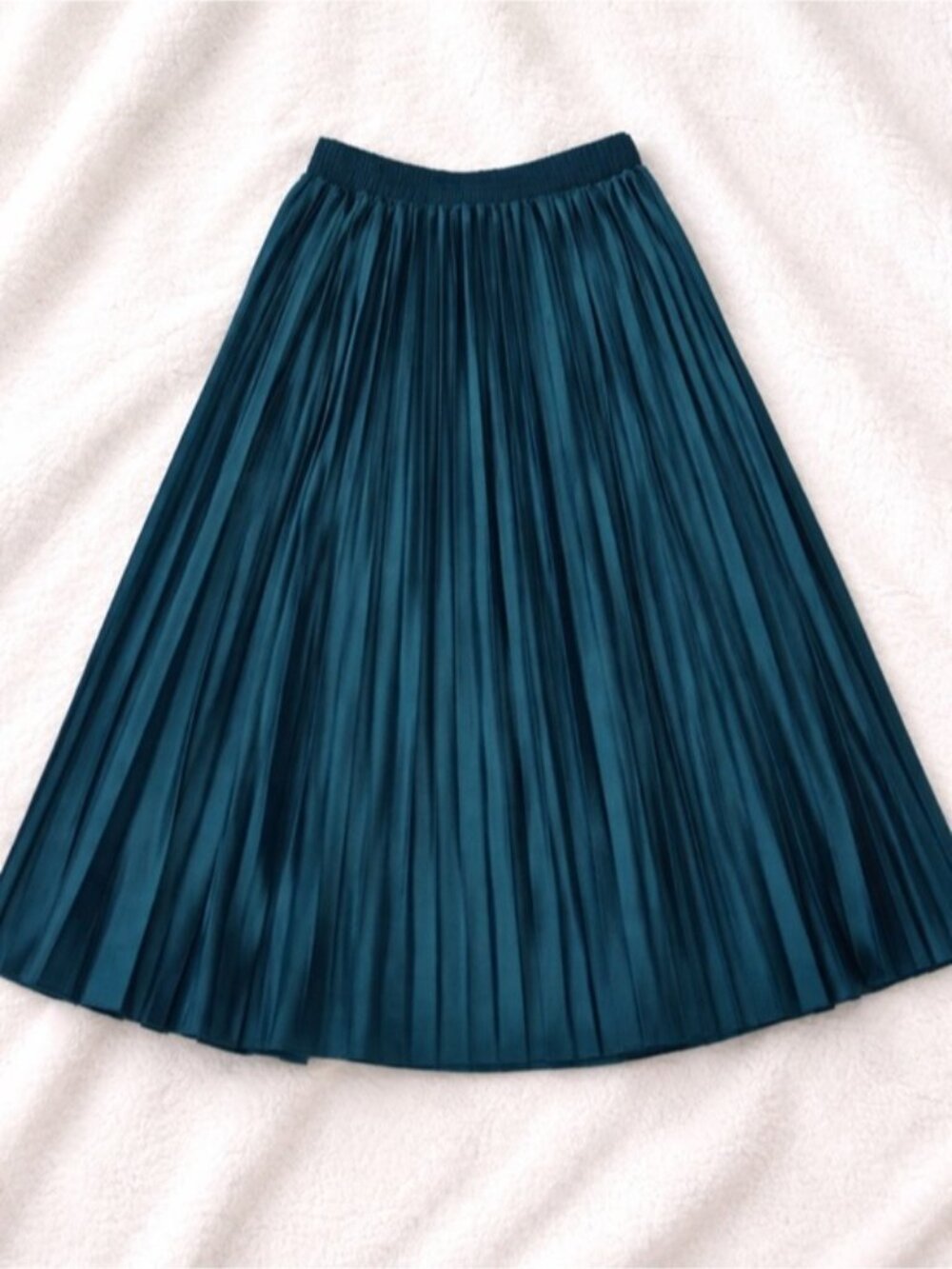 Pleated Midi Skirt in Teal Blue - Picture 4 of 4